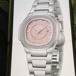 Women’s fashion watch